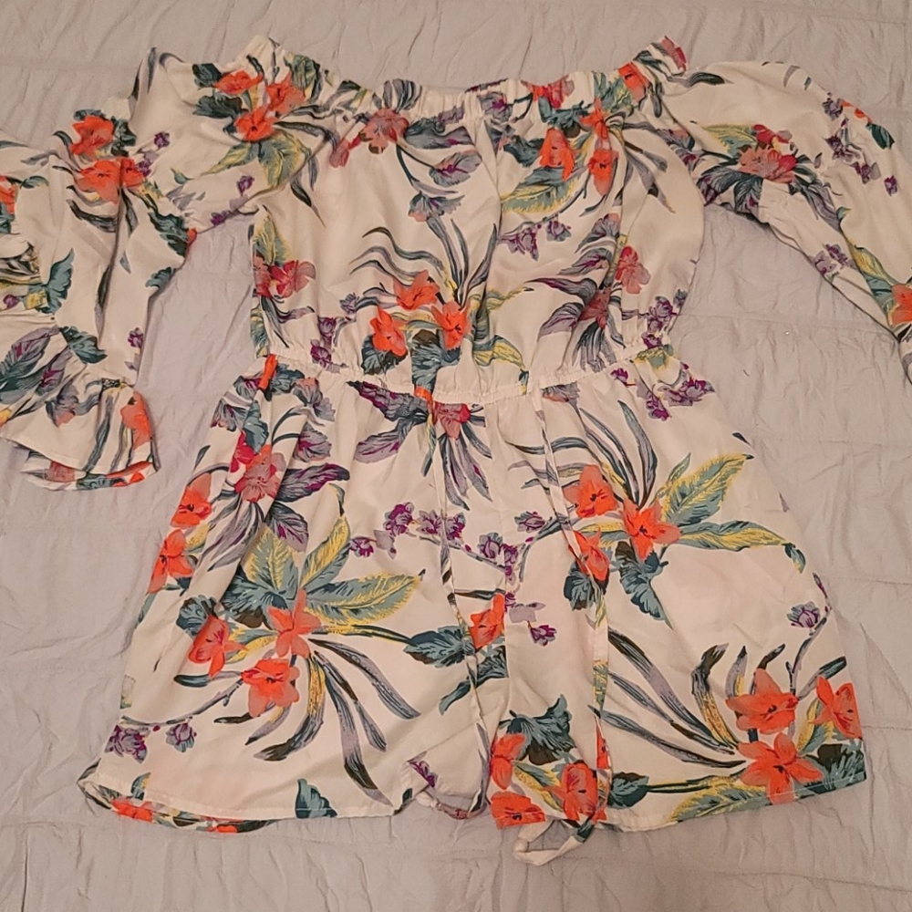 Cute summer romper 💥2 for $15